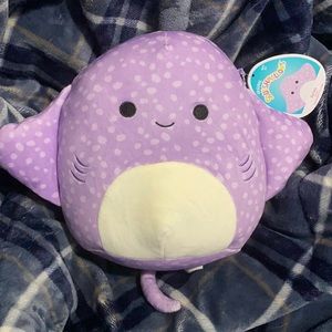 Aziza the Stingray Squishmallow